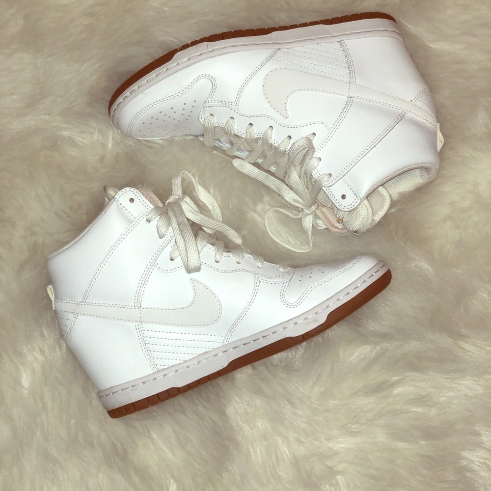 Women’s Nike Dunk Sky Hi Essential Wedge Sneaker